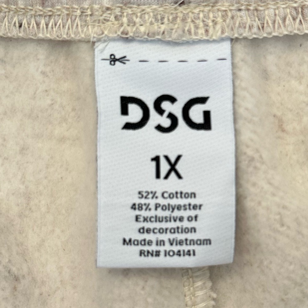 Dicks Sporting Goods Size 1X Speckled Oatmeal Shorts with Brown and Gray Trim - Picture 11 of 11